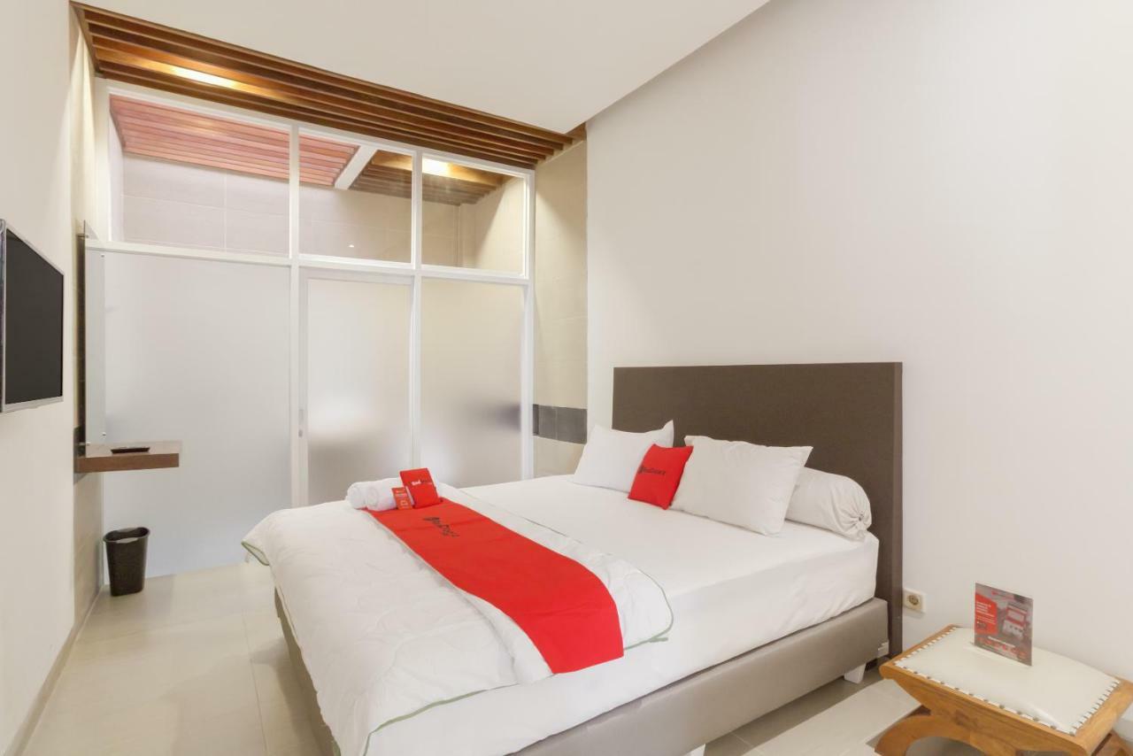 Reddoorz Plus @ Demangan Gejayan Pakualaman Ngoại thất bức ảnh
